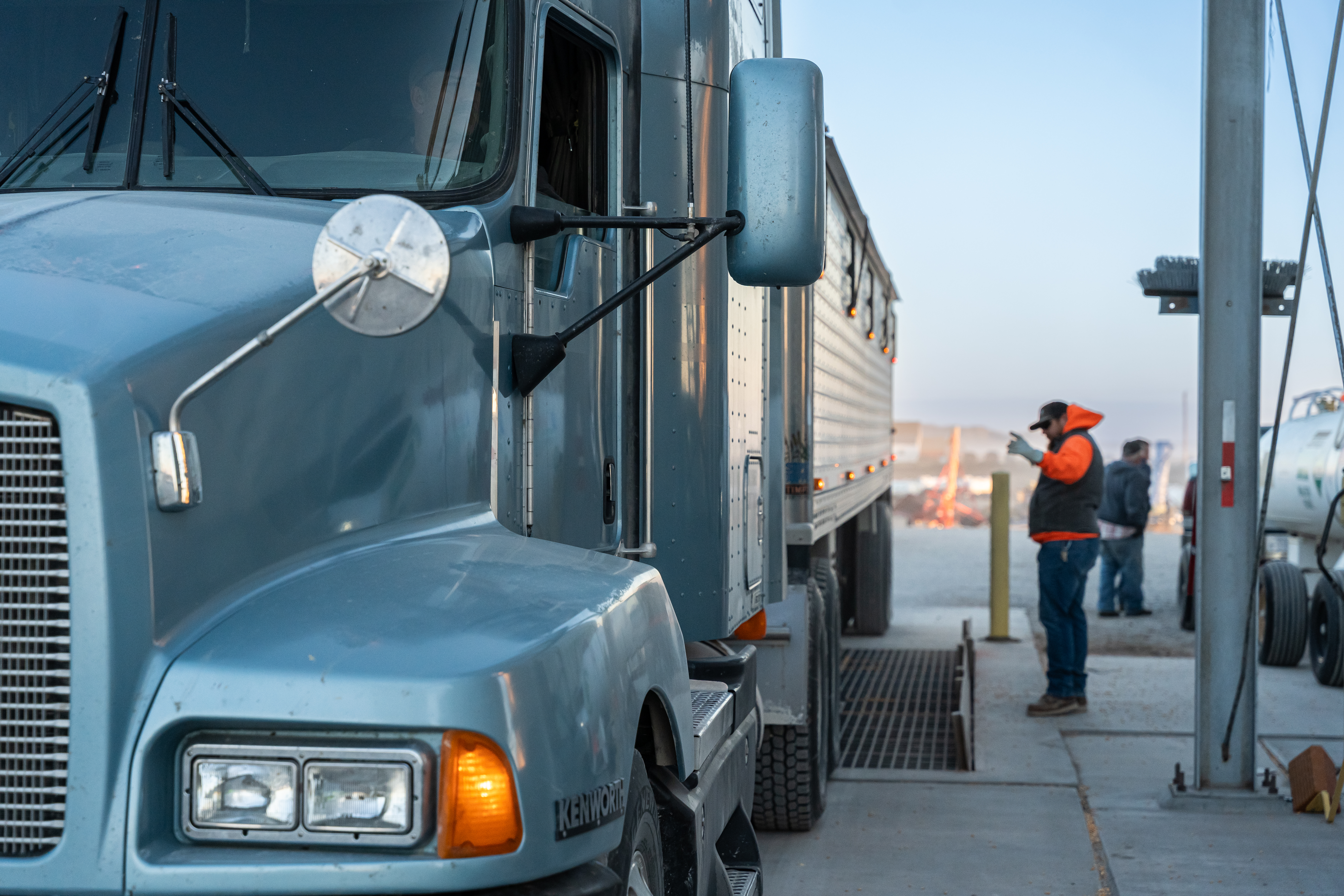 Truck - Grain Trailer