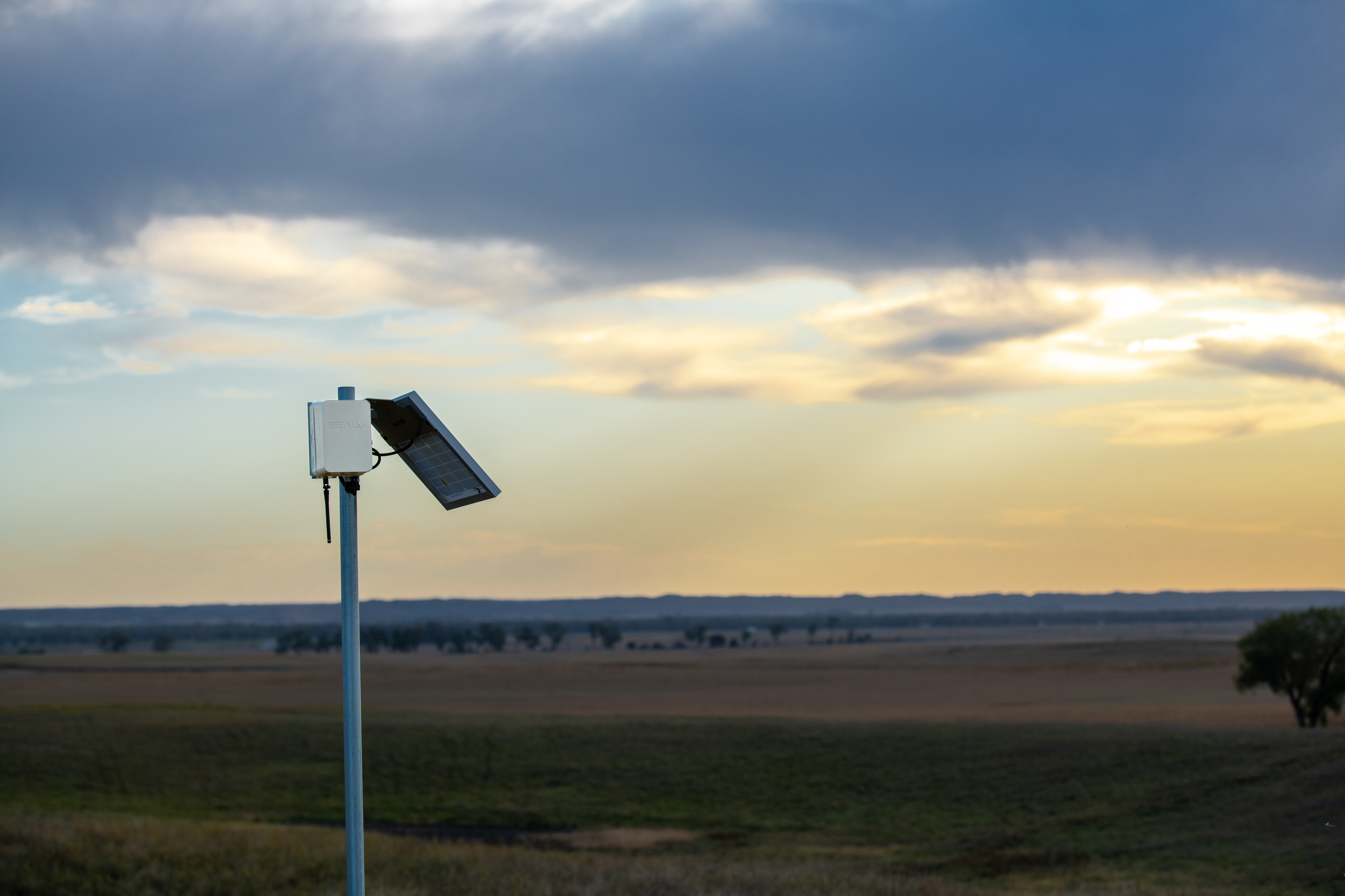 RealmFive Gateway Communications Device